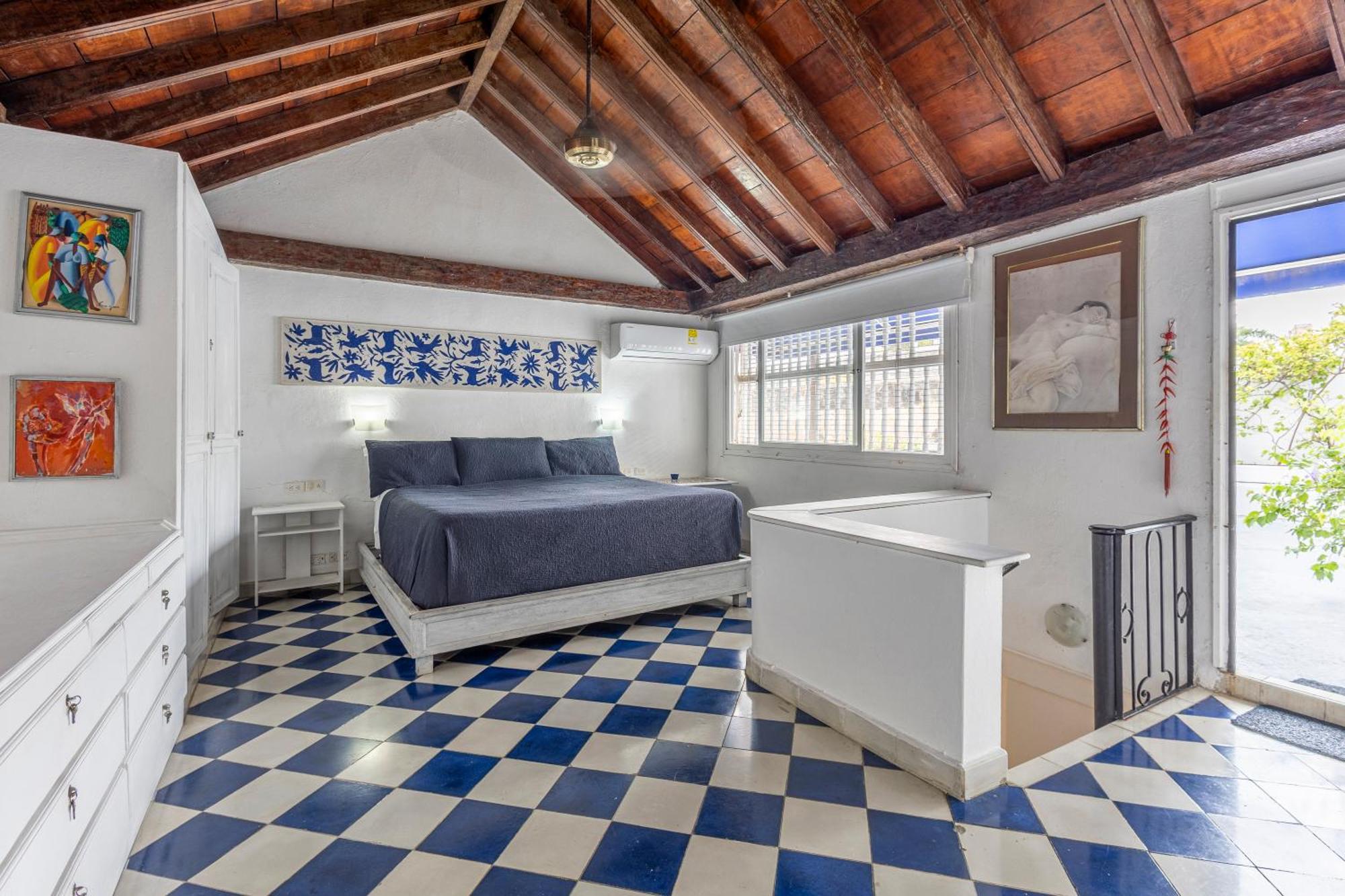 Casa Mantilla 3-37 By Soho *